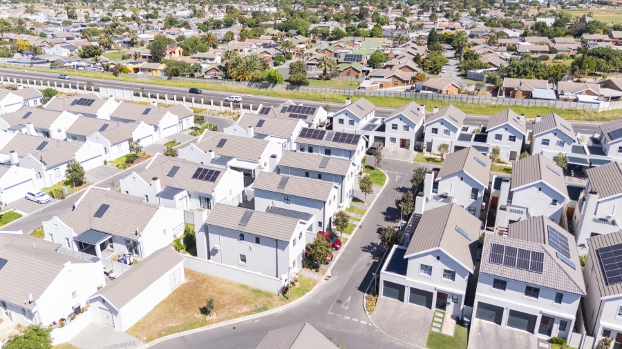 To Let 2 Bedroom Property for Rent in Stonewood Security Estate Western Cape